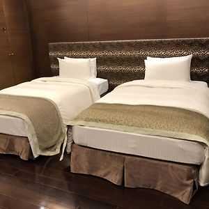 Deluxe  Without Window Twin Room